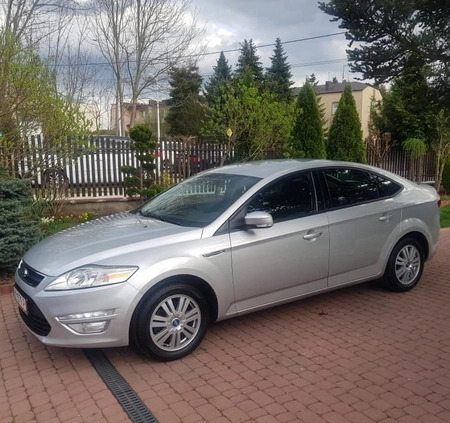 Ford Mondeo cena 16900 przebieg: 240000, rok produkcji 2011 z Staszów małe 436